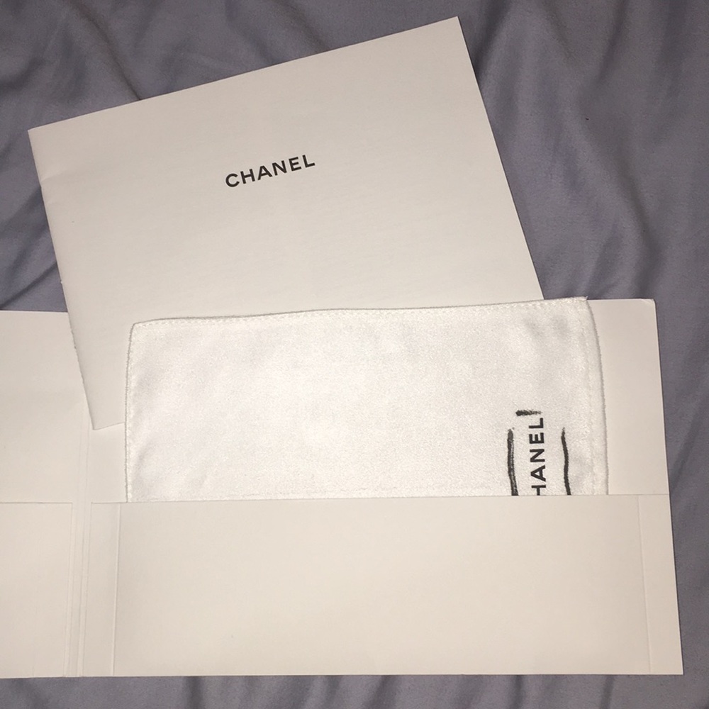 NEW! Auth CHANEL Leather Care Micro Cloth CLEANING GLOVE Mitten